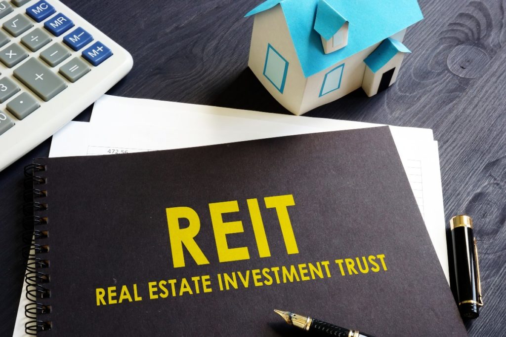 REIT Investing book on desk for Stabeford Capital-web